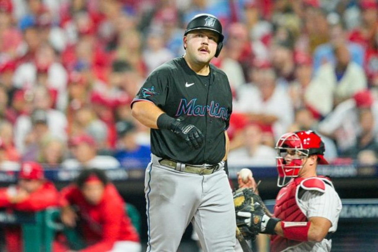Jake Burger - Fantasy Baseball Rankings, Waiver Wire Pickups, MLB News