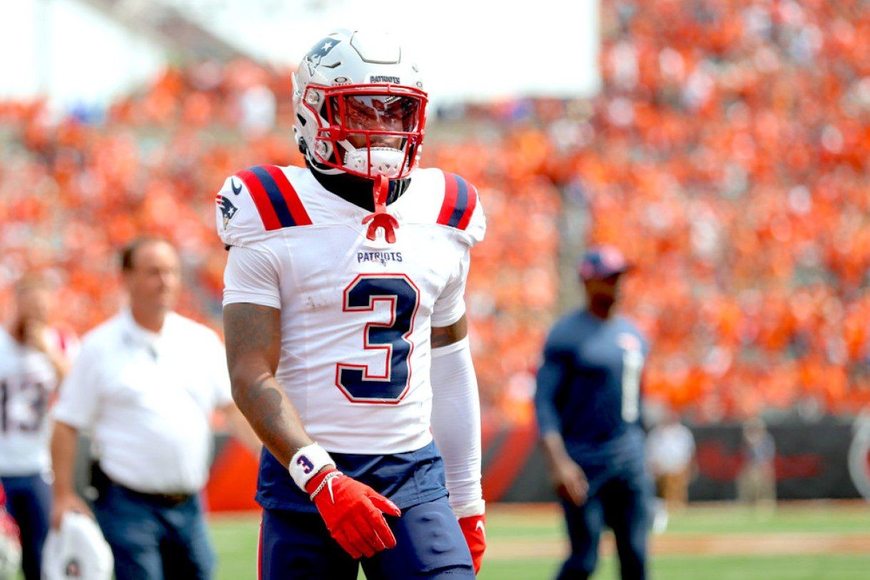 DeMario Douglas - Fantasy Football Rankings, Draft Sleepers, NFL DFS Picks