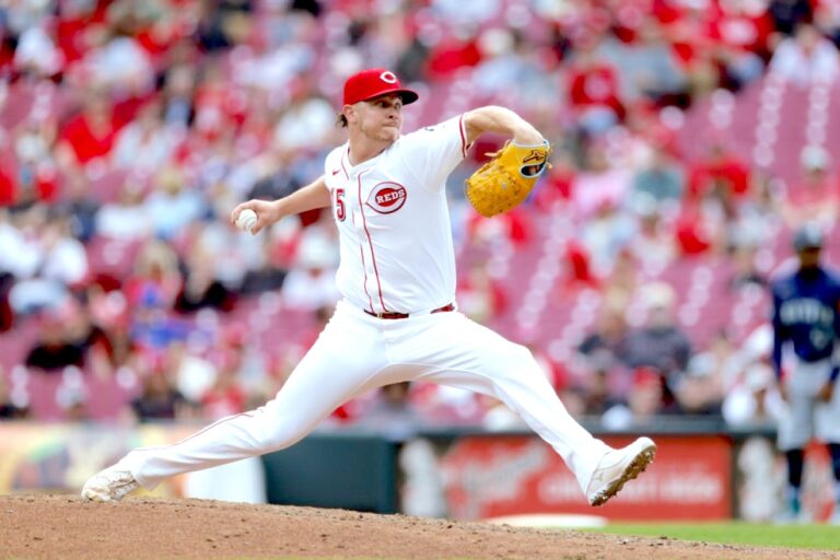 Emilio Pagan - Fantasy Baseball Rankings, Draft Sleepers, MLB Closers and Saves