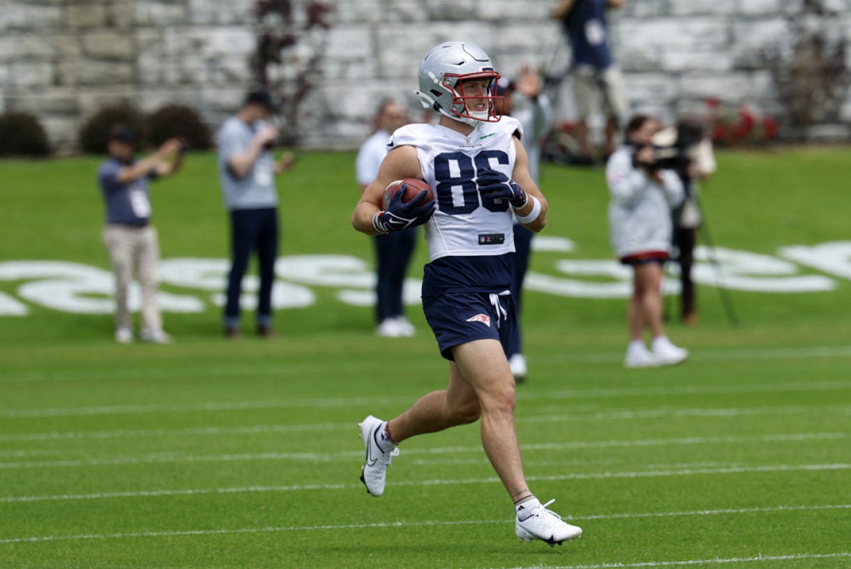 Fantasy Football Wide Receiver Sleepers: 5 Undrafted Rookies to Stash (2025) | Fantasy News
