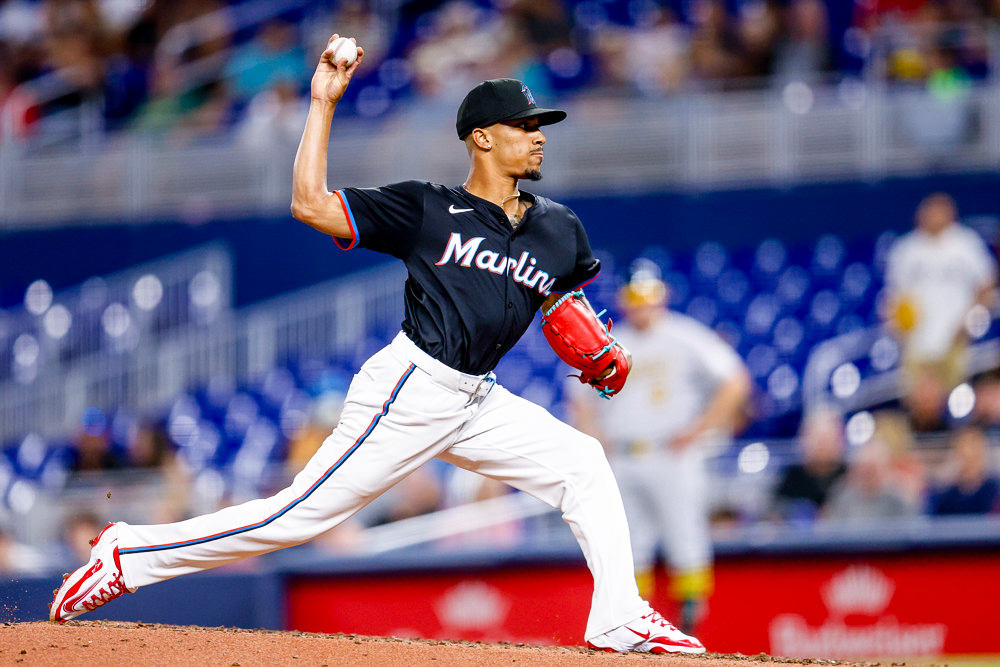 Ronny Henriquez - Fantasy Baseball Waiver Wire Rankings, MLB Closers and Saves