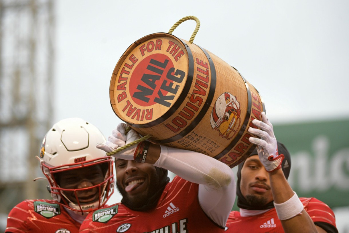 College Football Rivalry Trophies, Best CFB Rivalry Games