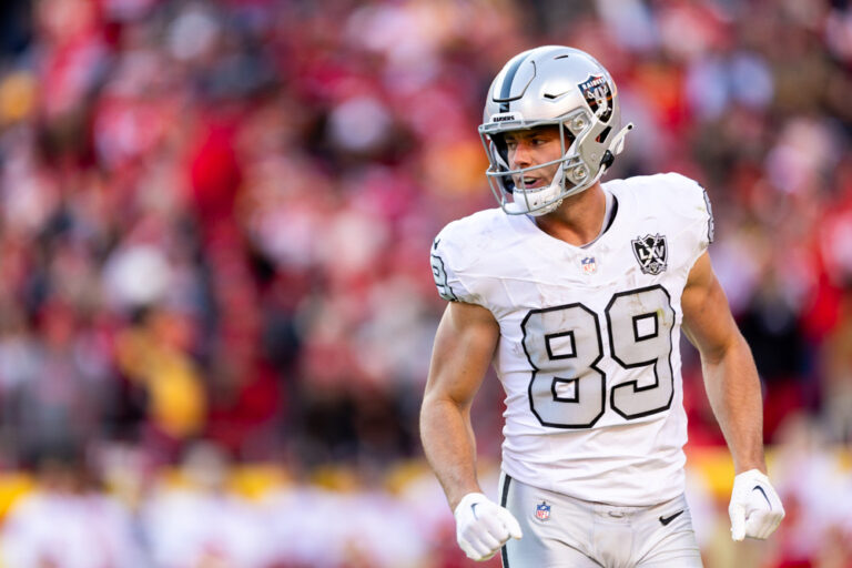 Brock Bowers - Fantasy Football Rankings, NFL DFS Lineup Picks