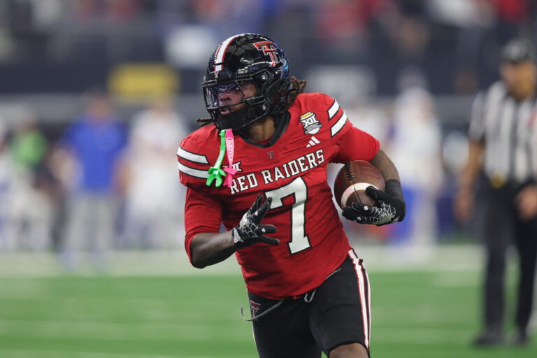 Terrance Carter Jr. - College Football News, CFB Fantasy Rankings, DFS Picks