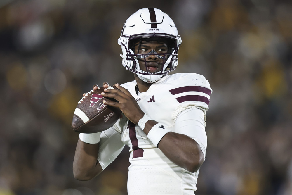College Football News, CFB Fantasy Rankings, DFS Lineups - icon rotoballer