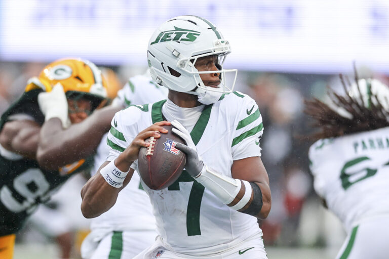 Geno Smith - Fantasy Football Rankings, QB Waiver Wire Adds