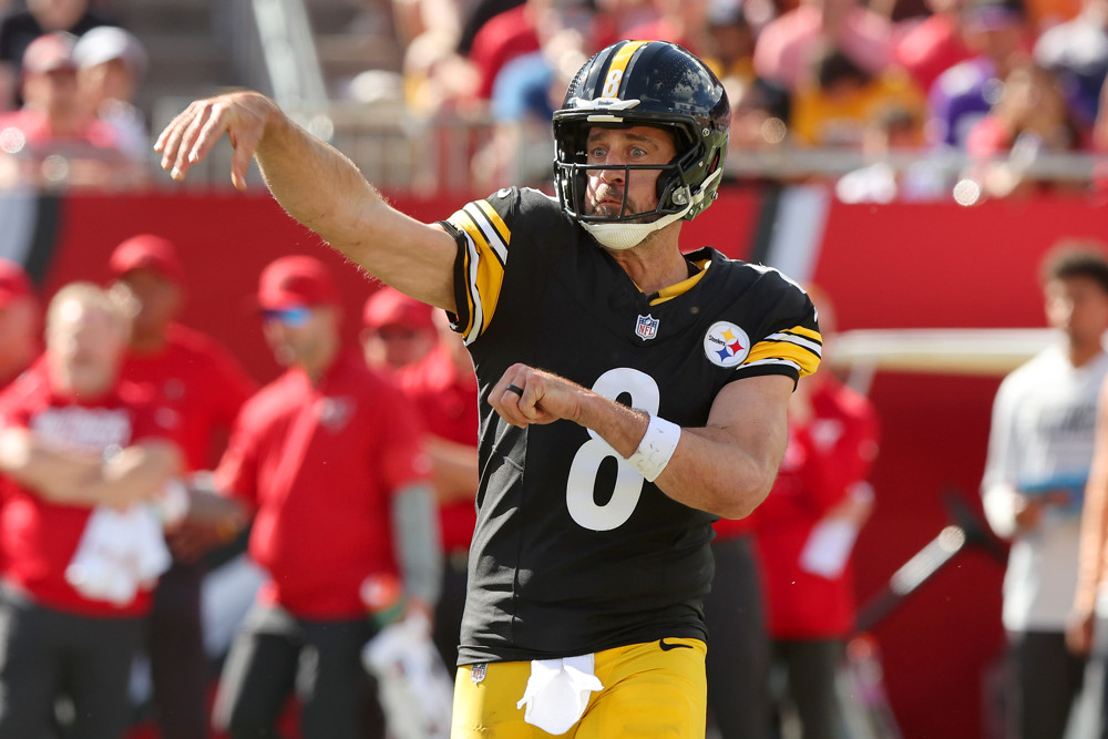 Aaron Rodgers - Fantasy Football Rankings, QB Waiver Wire Streamers